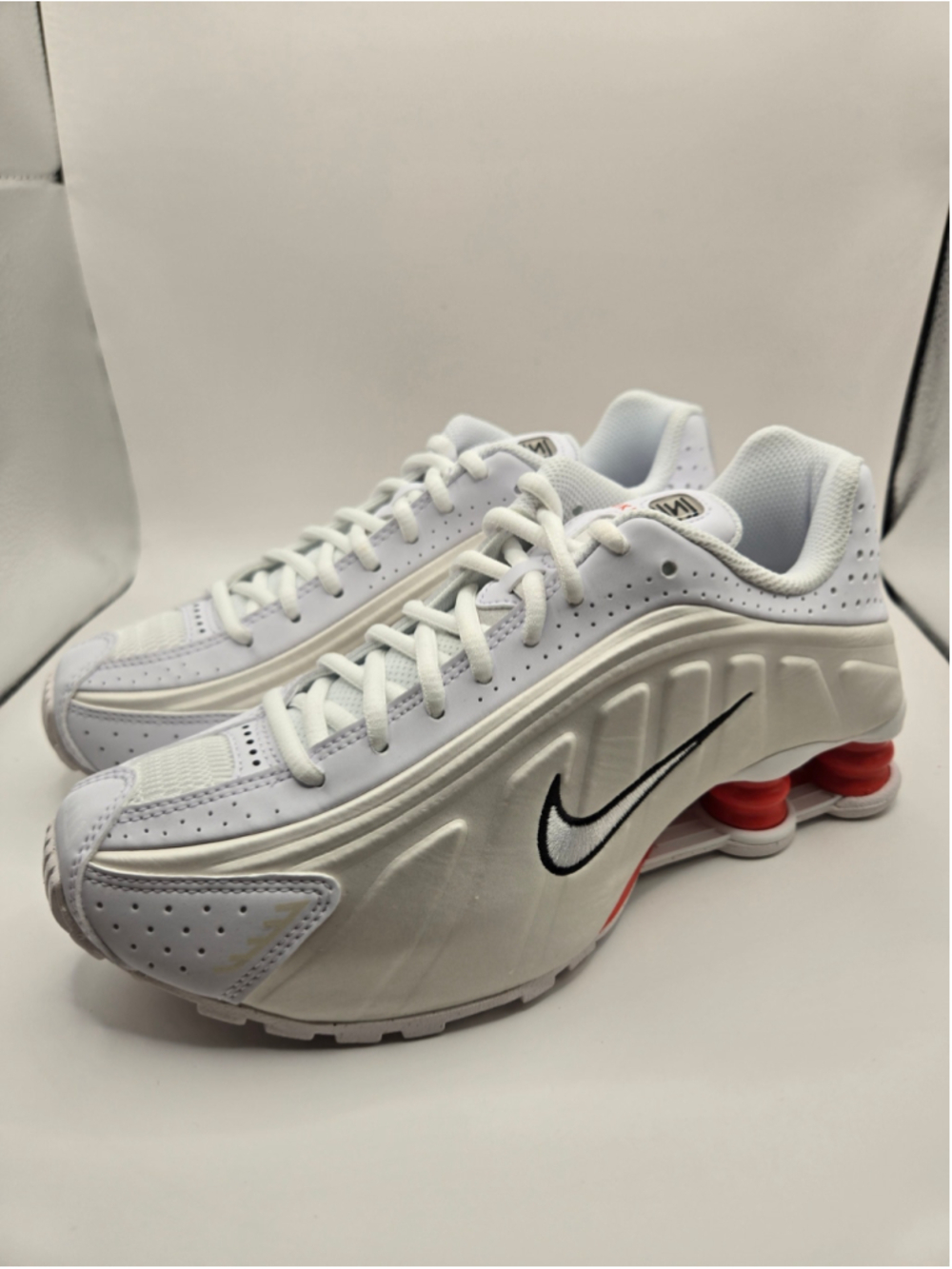 Nike Shox Sneakers White and Red 5y